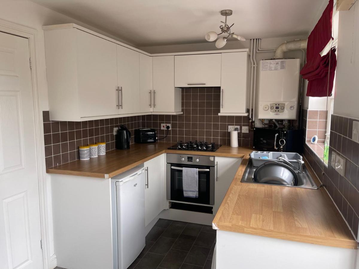 House Number 12 Sleeps Up To 4 With Smart Tvs In Every Room Wellington  Exterior foto