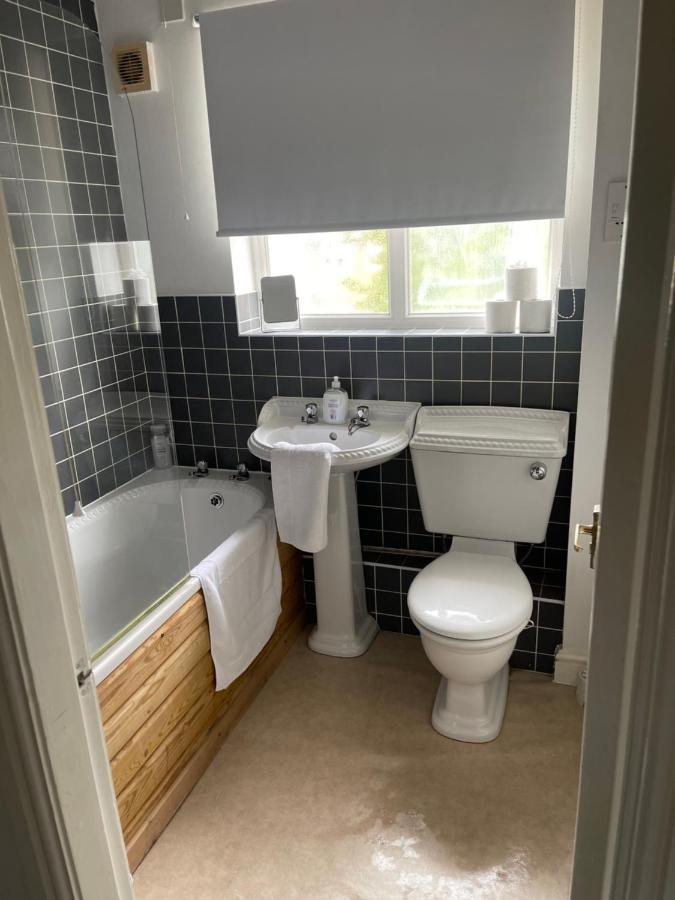 House Number 12 Sleeps Up To 4 With Smart Tvs In Every Room Wellington  Exterior foto
